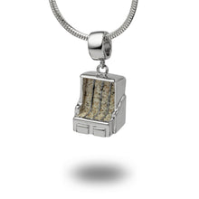 Laden Sie das Bild in den Galerie-Viewer, Anhänger "Strandkorb" Strandsand