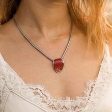 Laden Sie das Bild in den Galerie-Viewer, DUR Schmuck: Anhänger "Koralleninsel" P4013