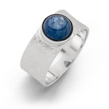 Laden Sie das Bild in den Galerie-Viewer, DUR Schmuck: Ring "Betty" 925er Silber mit Kyanit R4657