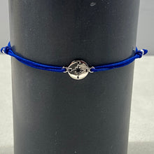Laden Sie das Bild in den Galerie-Viewer, DUR Schmuck: Armband "Kompassrose" Elastik A1505