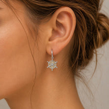 Laden Sie das Bild in den Galerie-Viewer, DUR Schmuck: Ohrringe, Creolen "Navora" mit Strandsand/Crystal, Edelstahl, STE1002SA

