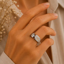 Laden Sie das Bild in den Galerie-Viewer, DUR Schmuck: Ring "Twinkle" mit Strandsand/Crystal, bewegl., Edelstahl, STR1015SA
