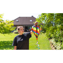 Laden Sie das Bild in den Galerie-Viewer, Ballon Windspiel Hot Air Balloon „Twist Pixel“
