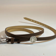 Laden Sie das Bild in den Galerie-Viewer, DUR Schmuck: Armband, Lederarmband braun mit Sandelement, A1597
