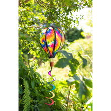 Laden Sie das Bild in den Galerie-Viewer, Ballon Windspiel Hot Air Balloon „Twist Tie Dye“
